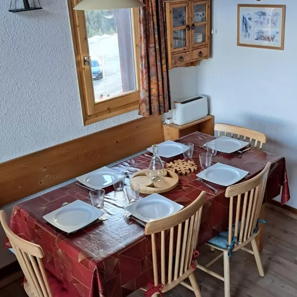 Location d'un appartement à Bisanne 1500 au pied des pistes - appartement 6-7 places - domaine skiable des Saisies