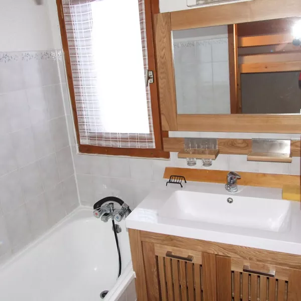 Location d'un appartement à Bisanne 1500 au pied des pistes - appartement 6-7 places - domaine skiable des Saisies